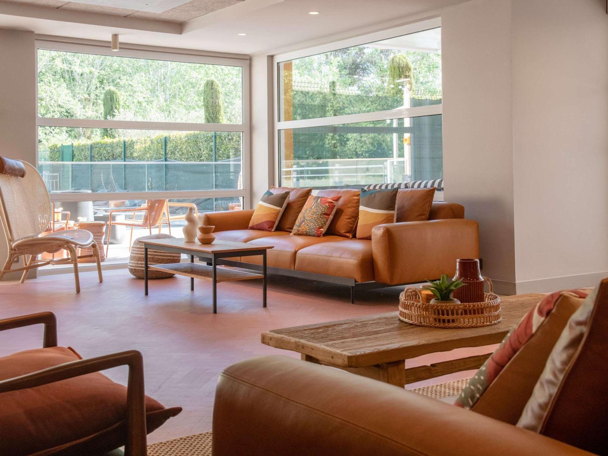 Ibis Golfe De Saint-Tropez Hotel Коголен Екстериор снимка